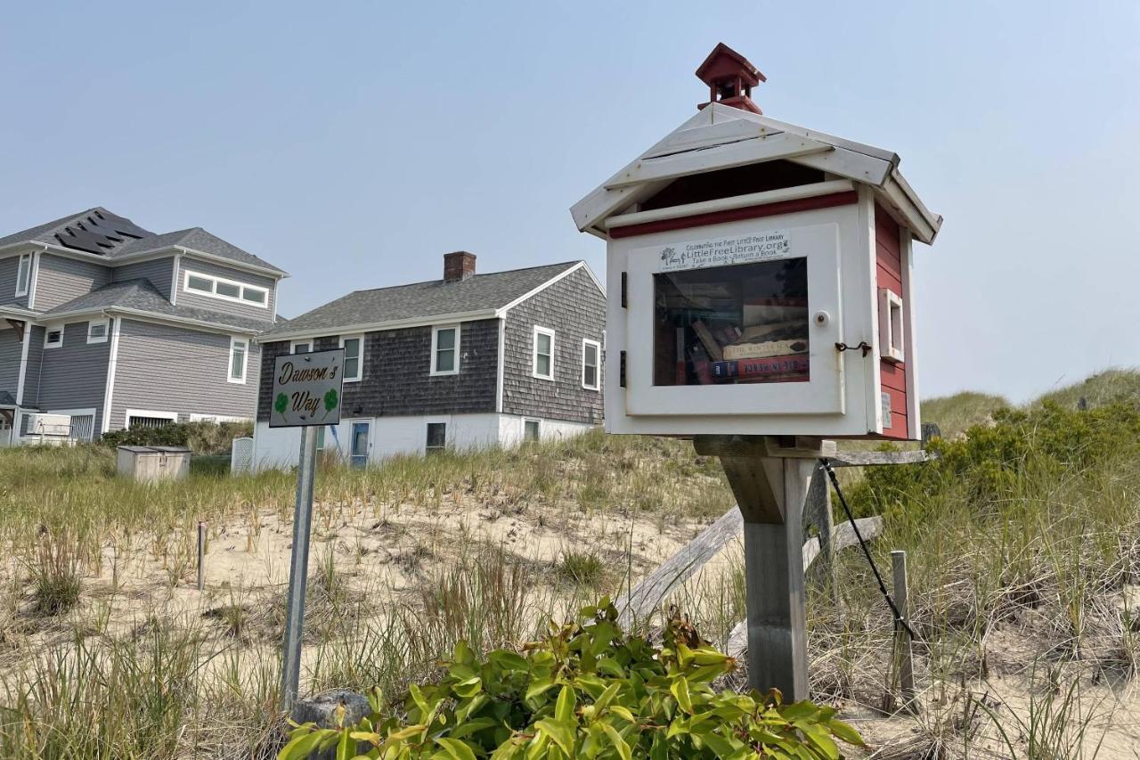 Sandy Clydesdale: Sagamore Beach Sandwich Villa Exterior photo